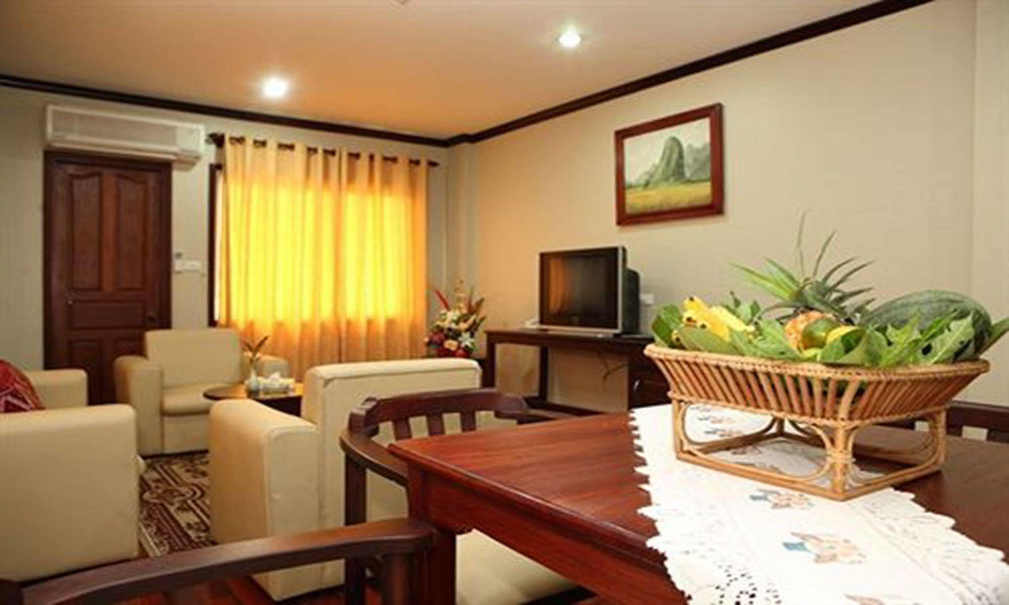 โรงแรมวันสะนาริเวอร์ไซด์ เวียงจันทน์ ภายนอก รูปภาพ